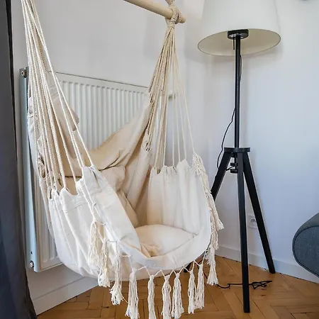 Sleepwithus Wilcza